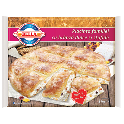 Bella Family Pie With Sweet Cheese & Raisins